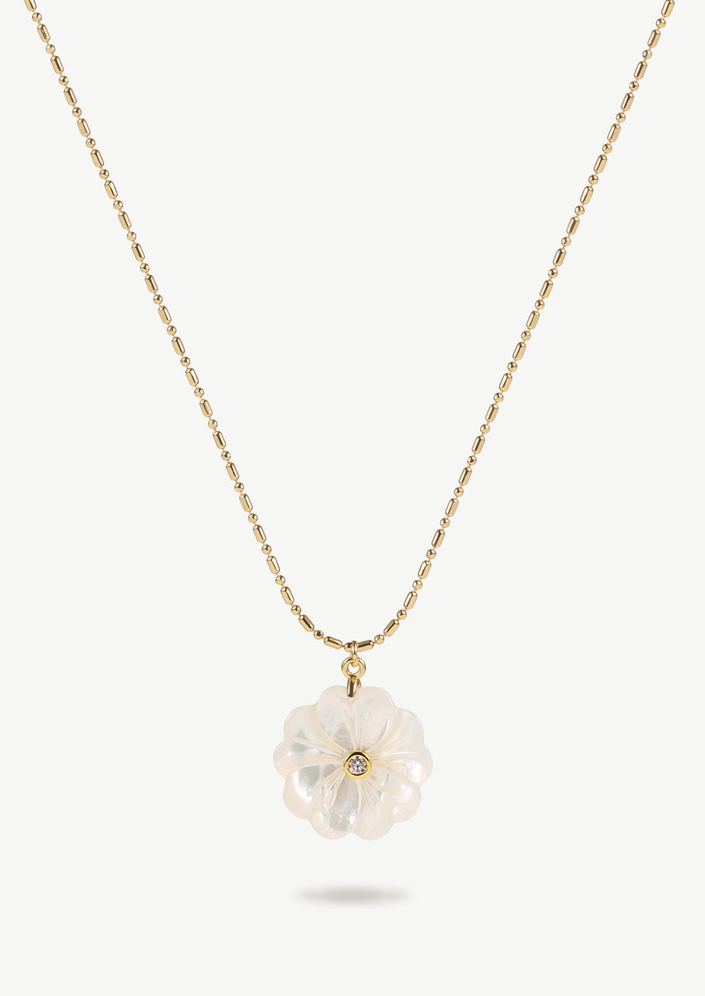 Shell Flower Pendant Necklace