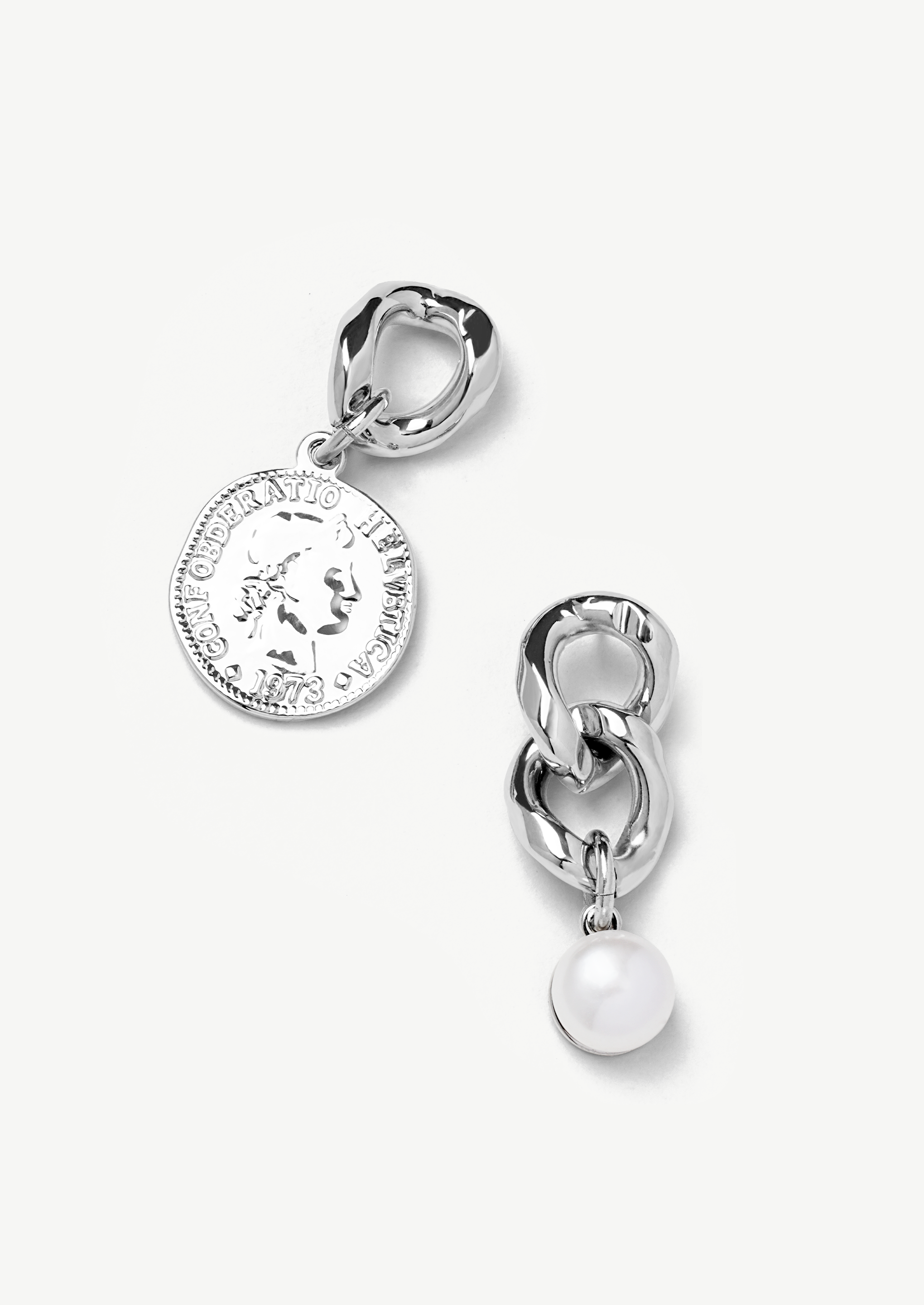 Coin Pearl Earrings
