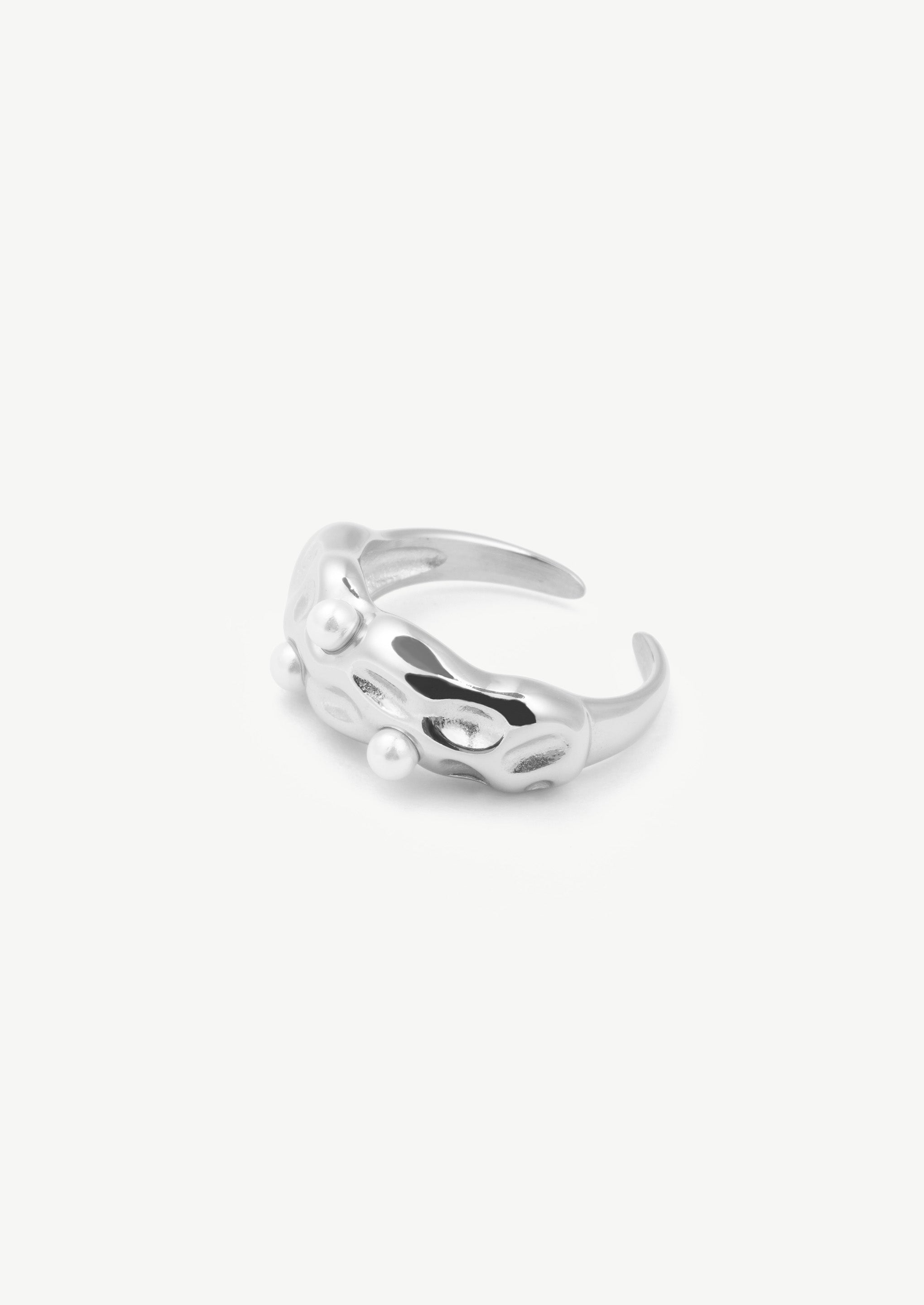 Wave Pearl Ring