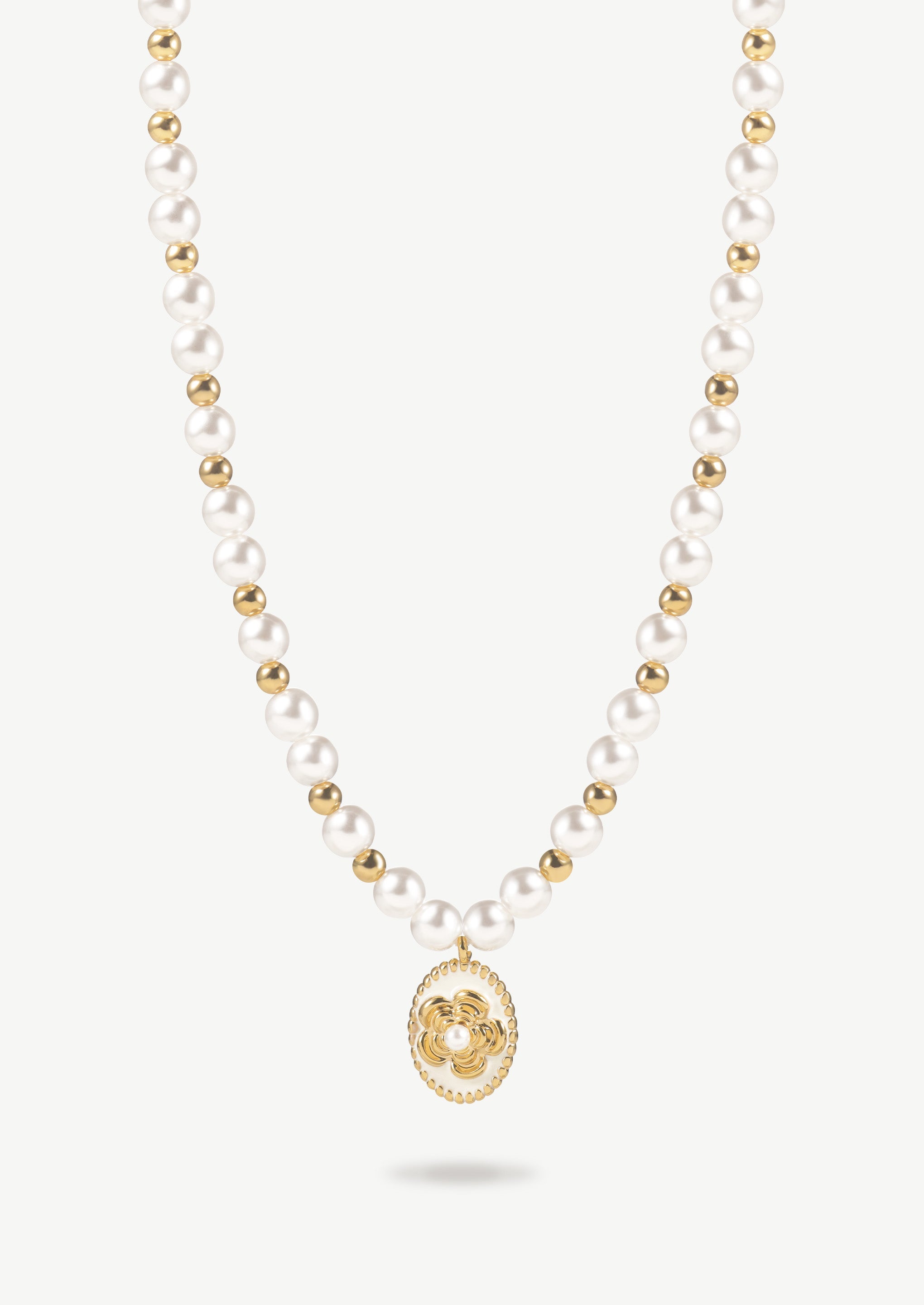 Flower Pearl Pendant Necklace